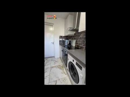 Studio Flat, Wilkinson Croft, B8 - Photo 3