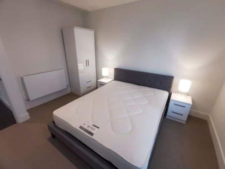 Maclarne Court, North End road - Photo 5