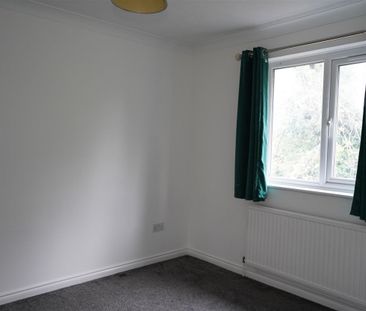 Caversham Avenue, Shoeburyness - Photo 6