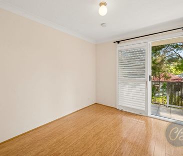 Spacious Living in the Heart of Taringa - Photo 4