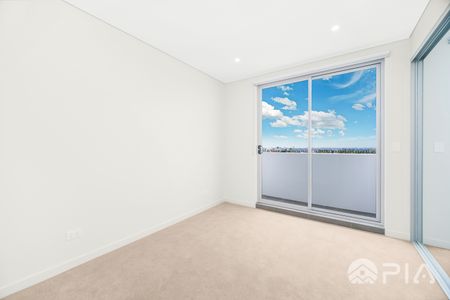Spacious 2-Bedroom Apartment with Modern Luxury in Merrylands - Photo 3
