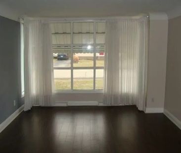 For Lease - 64 Glenview Drive, Hamilton, Ontario - Photo 2