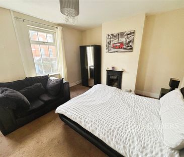 3 bedroom house to rent Mount Pleasant, Redditch, Worcestershire, B97 - Photo 4