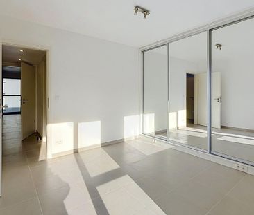 SAINTE-CATHERINE – APPARTEMENT 2 CHAMBRES – TERRASSE – CAVE – PARKI... - Foto 2