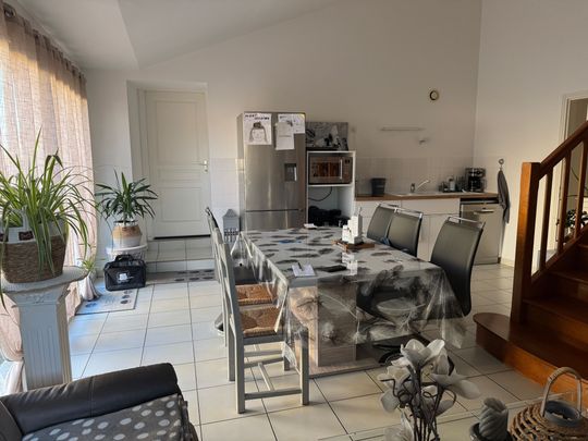 Location Maison 4 pièces 77m² ST JEAN D HERMINE 85210 - Photo 1