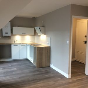 Location Appartement 2 pièces 37m² COUTANCES 50200 - Photo 2