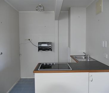 Cosy one bedroom unit - Photo 3