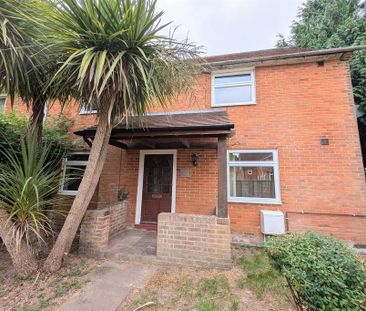 4 bedroom semi-detached house to rent - Photo 6