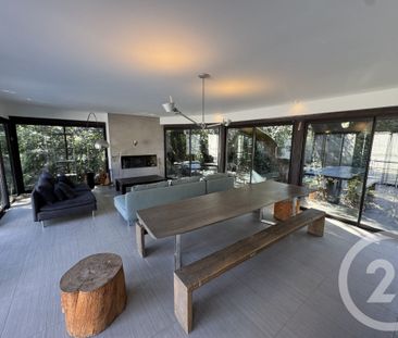 Location Maison 5 pièces 158m² MARSEILLE 12ème - Photo 1