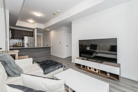 For Lease - 60 Charles Street Unit# 2003, Kitchener, Ontario - Photo 2