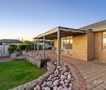 Beautiful Family Home in Mindarie - Photo 4