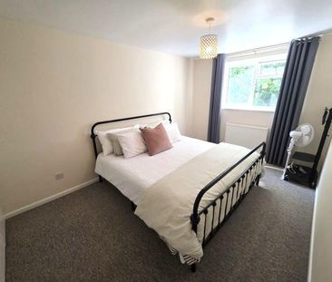 3 bedroom terraced house to rent - Photo 5