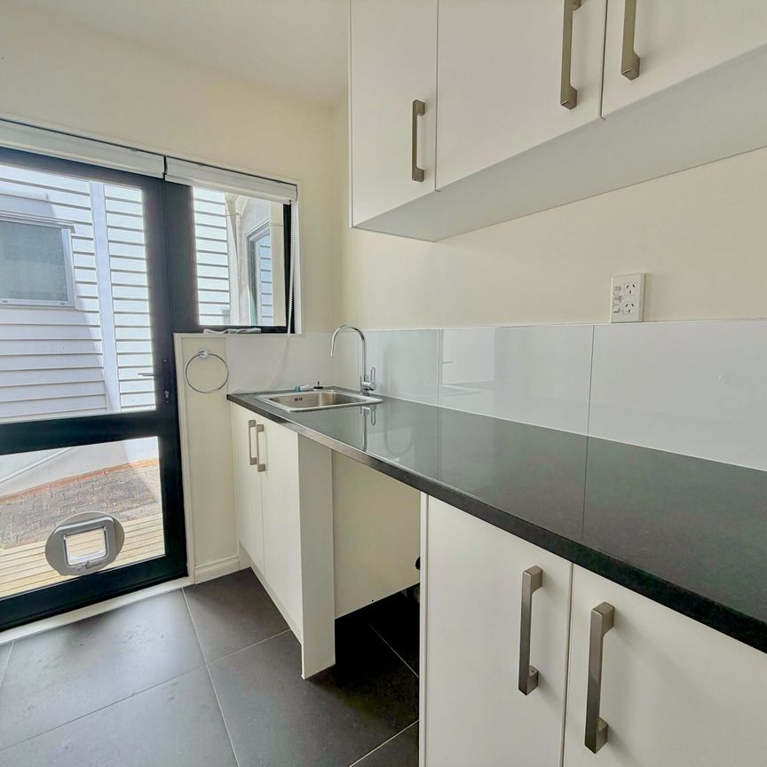 4 Bedrooms on Clonbern Rd - Photo 1