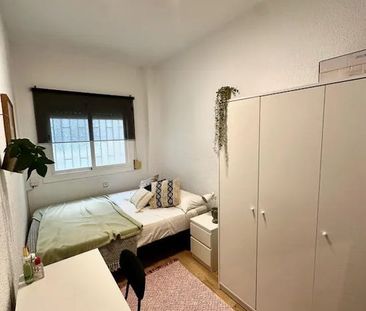 Passeig de Maragall, Barcelona, Catalonia 08041 - Photo 3