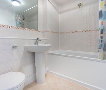 Church Street, Willingham - Photo 5