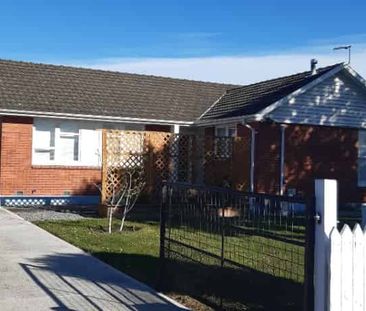 3 bedroom Family home - Photo 3