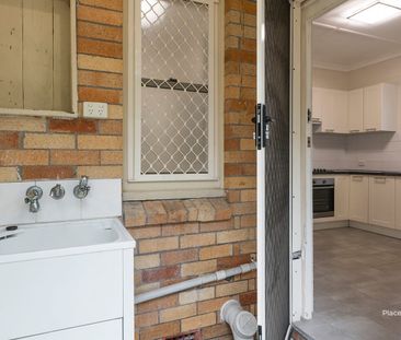 Large Court Yard, Spacious and Private. - Photo 6