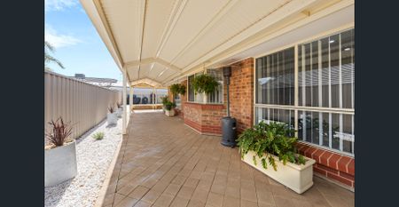 3 Mary Crescent, Craigmore, SA 5114 - Photo 4