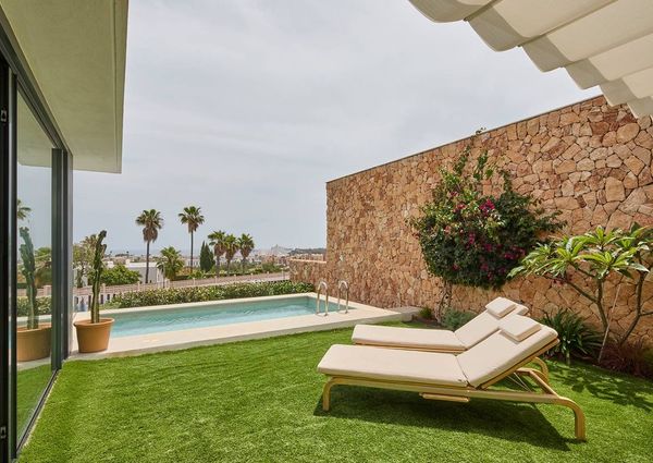 Luxury Detached House for rent in Santa Eulària des Riu, Spain