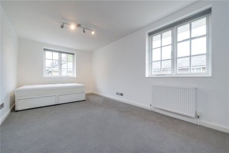 Acacia Gardens, St John's Wood, London, NW8 6AH - Photo 5