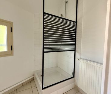 Location Maison 5 pièces 96m² - Photo 6