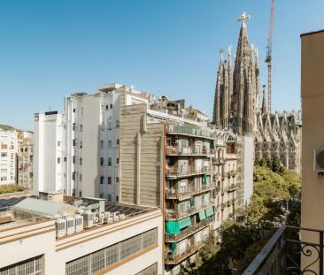 Room in a shared 4-bedroom apartment for rent in La Sagrada Família. - Photo 5
