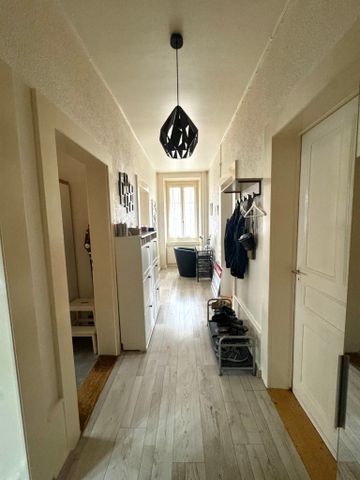 Bel appartement avec cachet – place de parc disponible si besoin - Photo 4