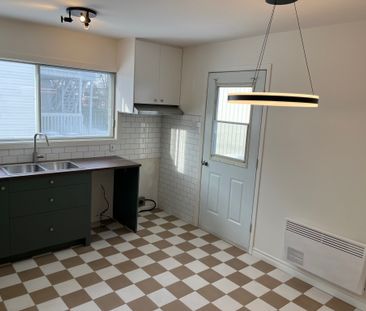 4 1/2 Rénové à Lemoyne - Photo 1