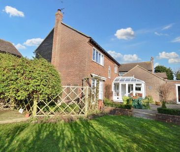 4 bedroom detached house to rent - Photo 6