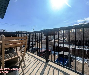 TOP FLOOR 1 BEDROOM, 1 BATH CONDO WITH IN-SUITE LAUNDRY IN THE COMM... - Photo 4