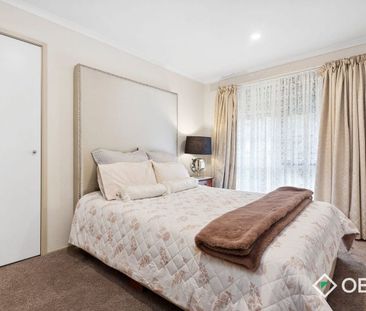 Ideal Family Home in a Desirable Location - Photo 3