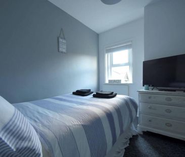 4 bedroom terraced house to rent - Photo 6
