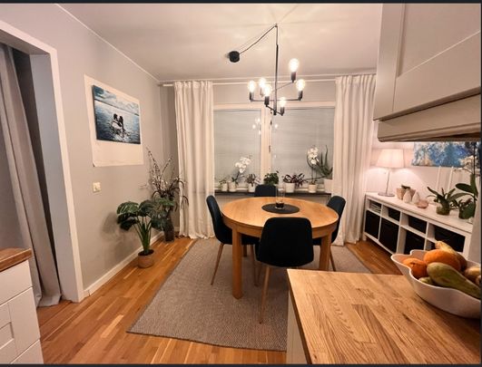 Kungsängen - 4rok - tillsv - 17.250kr/mån - Photo 1