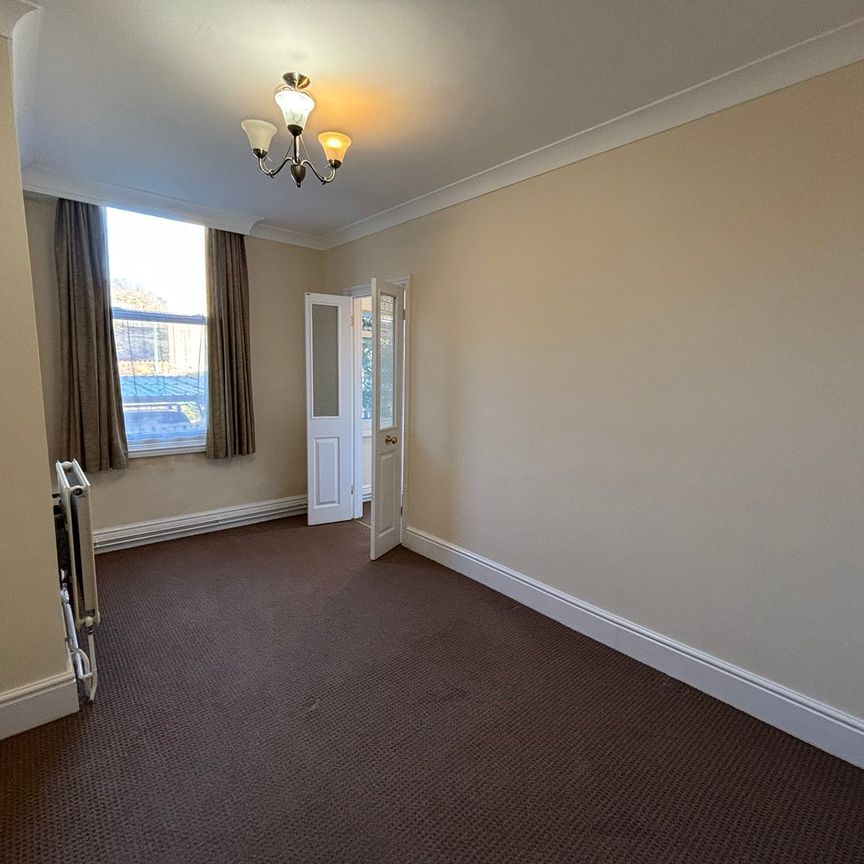 Flat 1, 8 Augusta Street, Grimsby, DN34 4TA - Photo 1