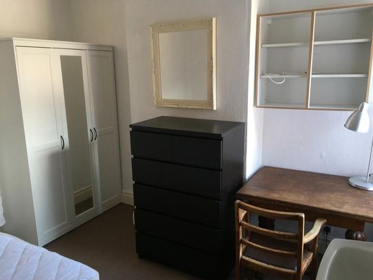 5 bedroom house to rent - Photo 1