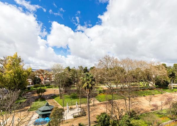 3 Bedroom Apartment with parking, Ameixoeira, Lisboa
