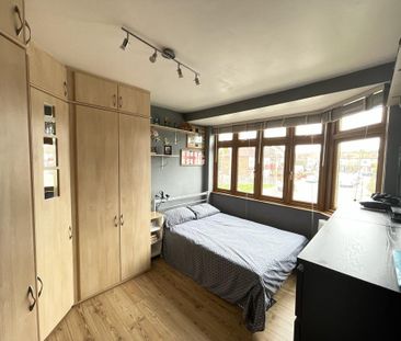 4 bedroom terraced house to rent - Photo 3