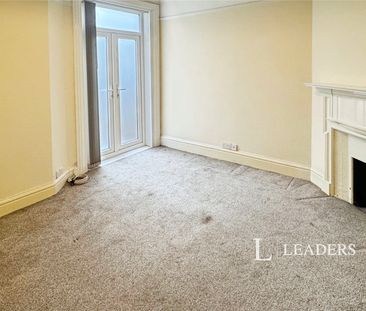 2 bedroom apartment to rent Commercial Road, Eastbourne, East Susse... - Photo 1