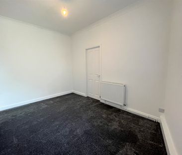 1 Bed Apartment - Photo 2