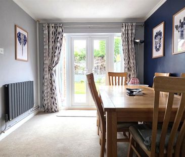 Rosemary Gardens, Hereford - Photo 2