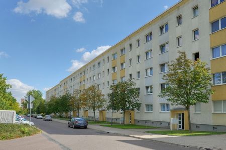 3-Raum-Wohnung mit Balkon! *komplett saniert* - Photo 4