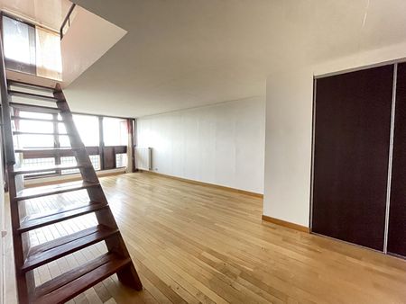 Location Appartement 3 pièces 84m² - Photo 3