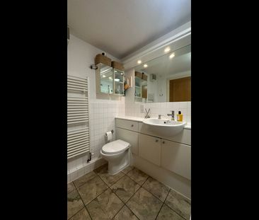 Room in a Shared Flat, Rotherhithe Street, SE16 - Photo 3