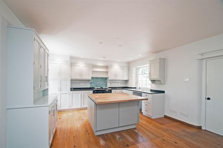 Harewood House Estate, Harewood - Photo 2