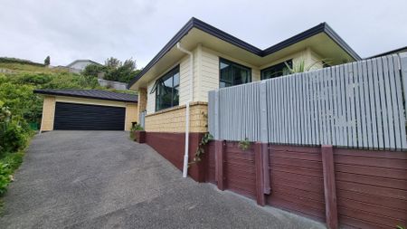 19 Winsley Terrace, Churton Park - Photo 2