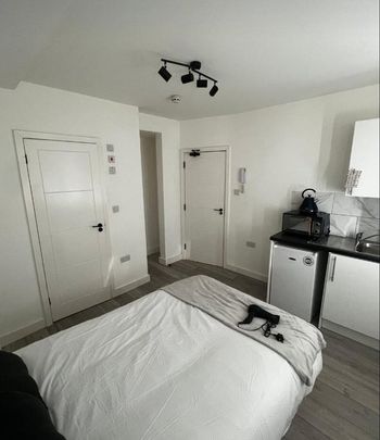 Studio Flat, Carmelite Road, HA3 - Photo 1