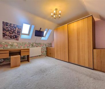 4 bedroom detached house to rent - Photo 3