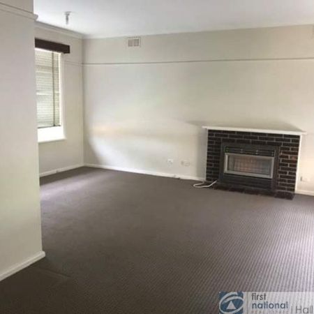 2 / 4 Third Avenue, Dandenong North - Photo 3