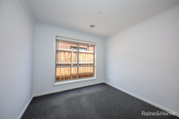 21 Rushmore Way, Bonnie Brook, VIC 3335 - Photo 1