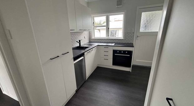 Like New - Ready for you to Enjoy - Photo 1